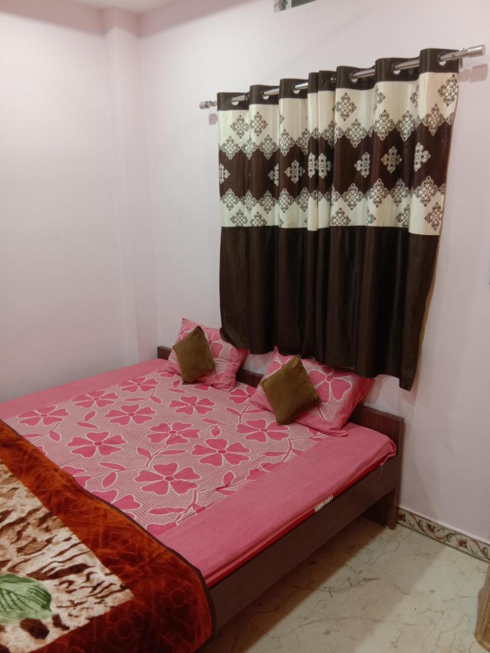 Shanti Guest House Ujjain Buitenkant foto