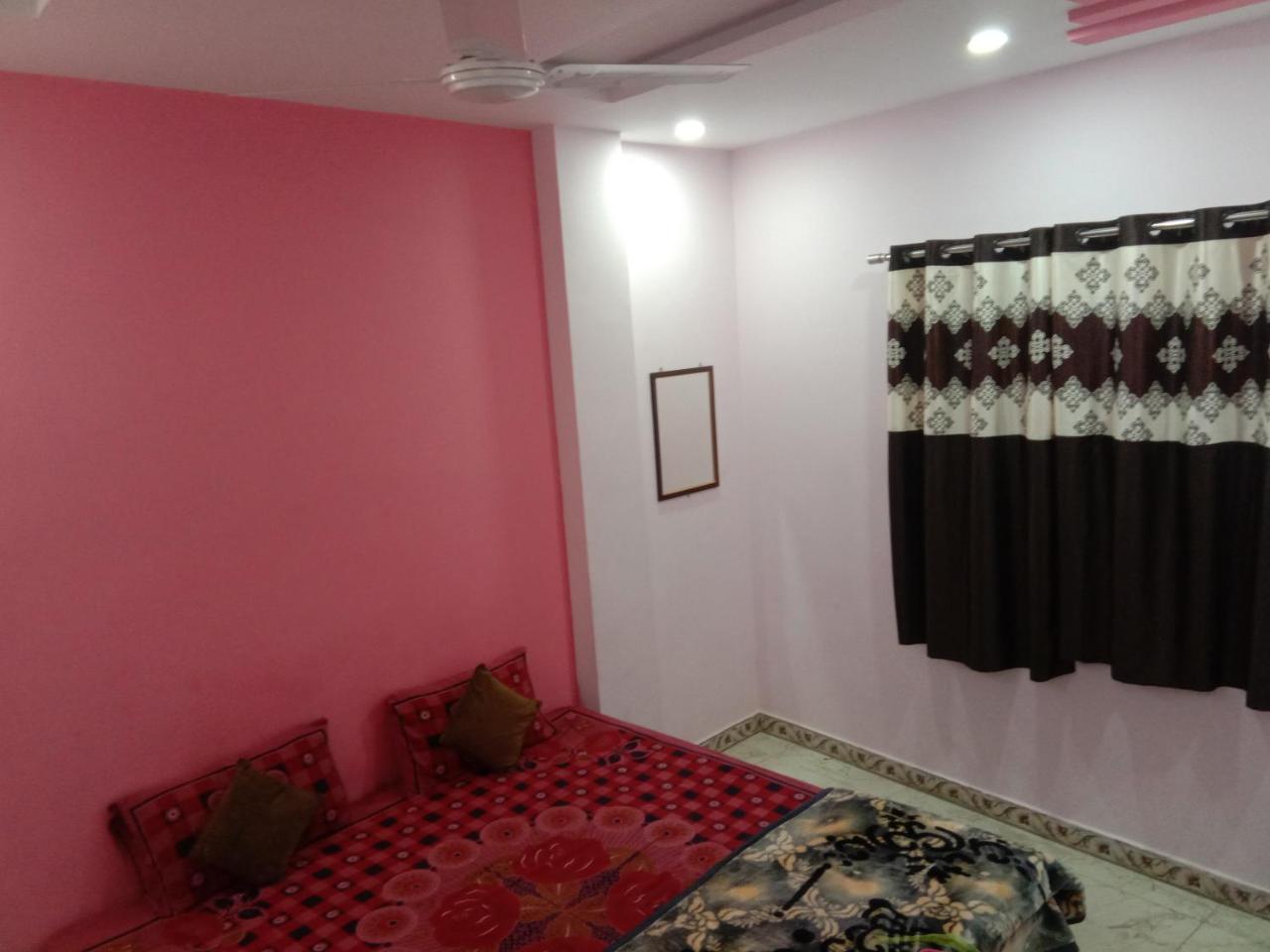Shanti Guest House Ujjain Buitenkant foto